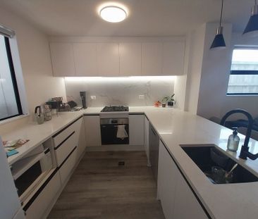 Modern 2-bedroom Apartment in Central Hamilton - Photo 6