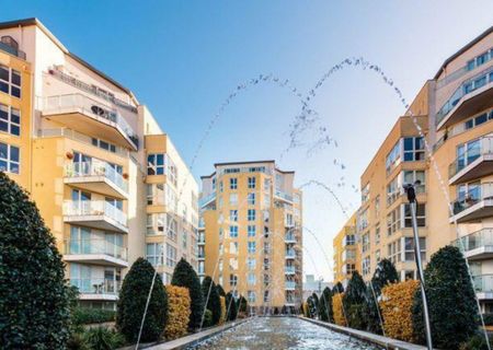 Water Gardens Square - Photo 5
