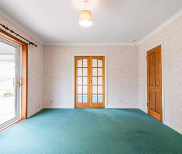 3 bedroom bungalow to rent - Photo 2