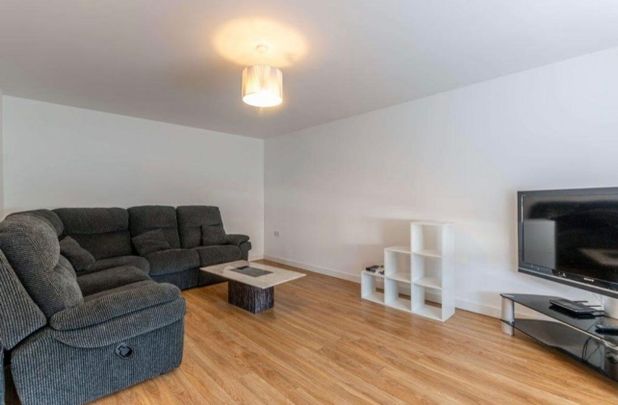 4 Bed Detached House, Dunkeld Street, EH16 - Photo 1