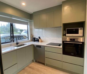 Beautiful Modern Townhouse with Great Location - Photo 6