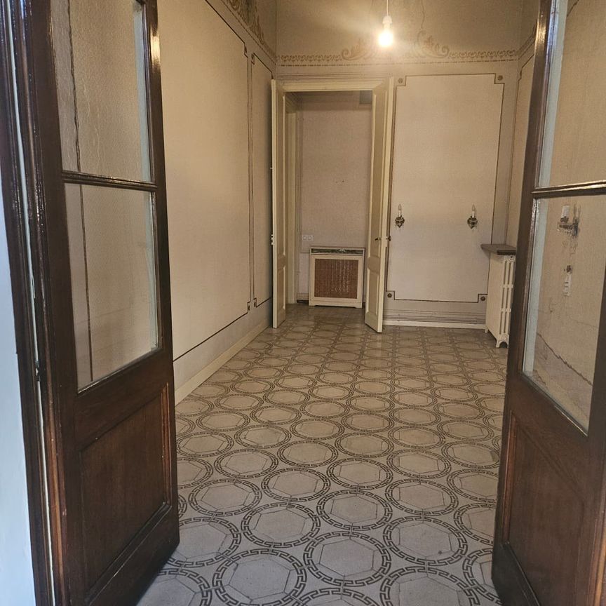 Piso 3 habitaciones de 221 m² en Sabadell (08201) - Photo 1