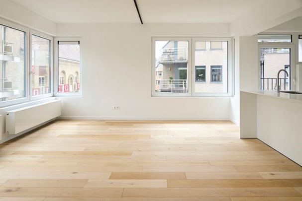 Appartement te huur - Photo 1