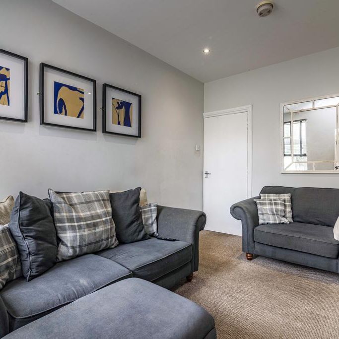 3 bedroom terraced house to rent - Photo 1