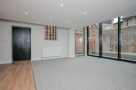 1 bedroom detached house to rent - Photo 5