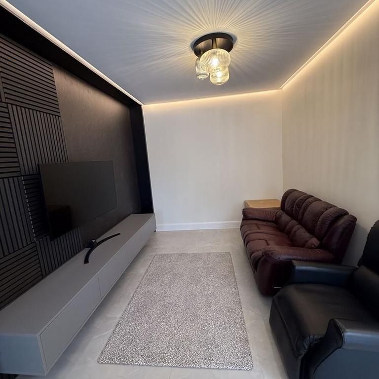 4 bedroom semi-detached house to rent - Photo 1