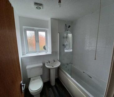 Newcastle St, Hulme, Manchester, M15 - Photo 5