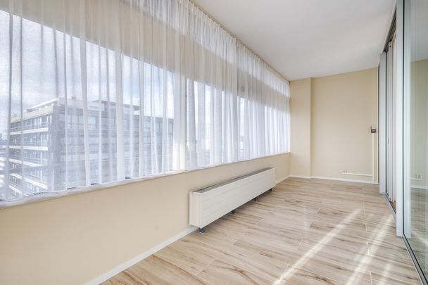 Sir Winston Churchillln 283F054 - Photo 1