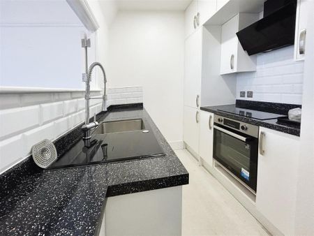 2 bedroom apartment to rent - Photo 5