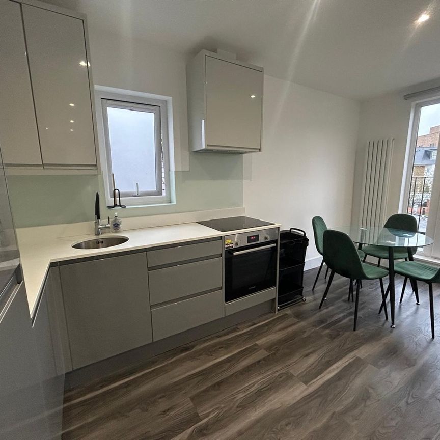 1 Bed Flat, Finchley Lane, NW4 - Photo 1