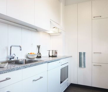 Spazioso e luminoso 1.5 locali immerso nel verde - Foto 5