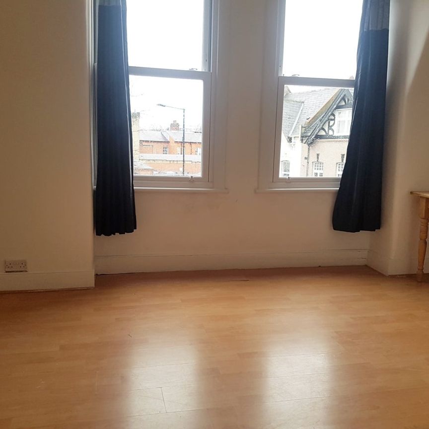 2 Bed Flat, Tottenham Lane, N8 - Photo 1