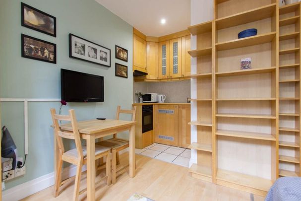 Flat 16 Claverton Street, Pimlico SW1V 3AX - Photo 1