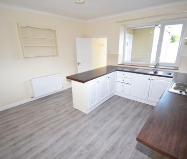 2 bedroom terraced house to rent - Photo 3