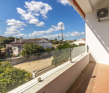 Arrenda-se moradia renovada T3 em Azeitão, Setúbal. - Photo 3