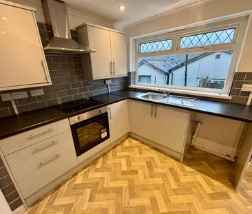 3 bedroom terraced house to rent - Photo 5