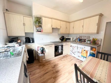 2 bedroom terraced house to rent - Photo 3