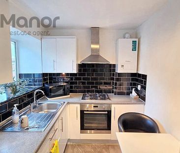 2 bedroom flat to rent - Photo 3