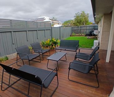 19 Rolland Pde, Warner QLD 4500 - House For Rent - $785 | Domain - Photo 6