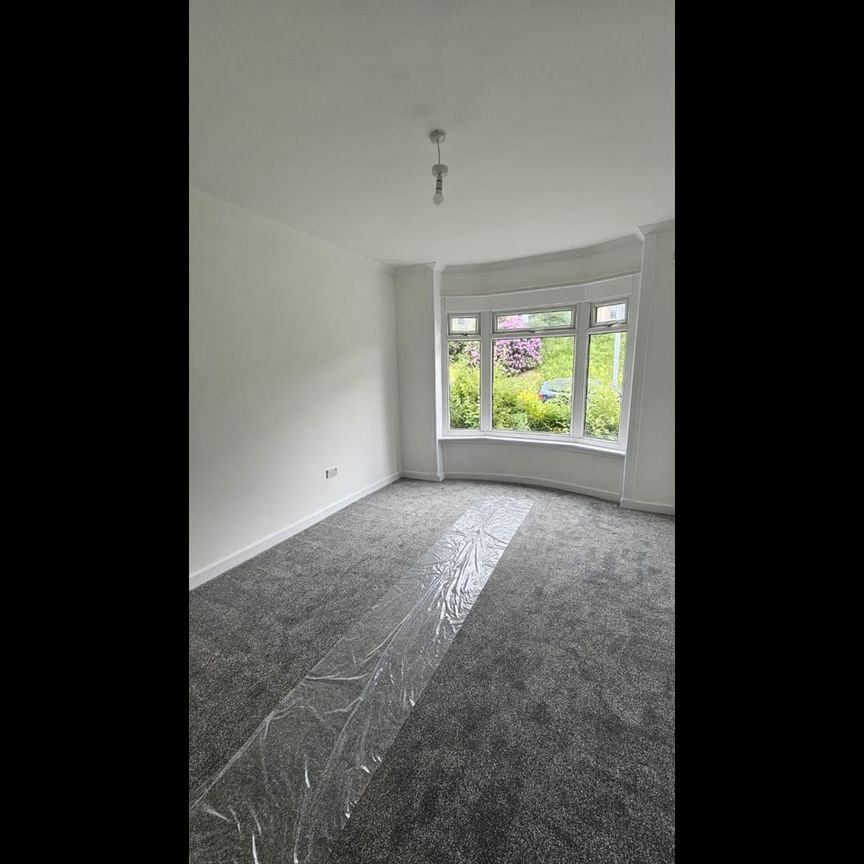 3 Bed Flat, Curtis Avenue, G44 - Photo 1