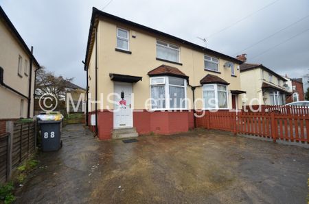4 Bedroom Semi-Detached House for rent in Chapel Lane - Photo 2