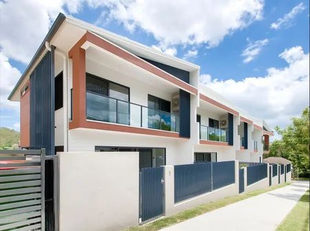 Brand New Townhouse - Call Now to Inspect - Photo 2