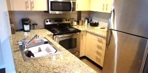 $2,300 / 2br – 805ft2 – River view! Beautiful 2 bedroom + 1 bath in New Westminster (QC16) - Photo 2