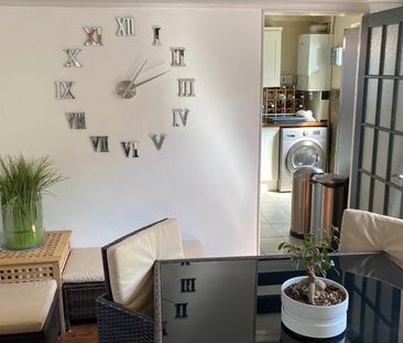 4 Bed Semi-Detached House, Westhorne Avenue, SE9 - Photo 1