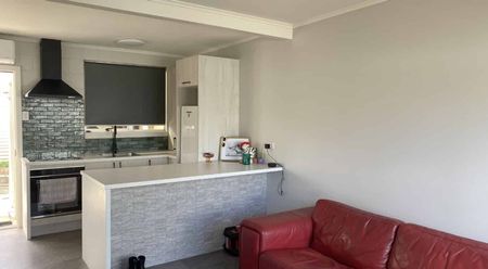 Renovated One Bedroom Flat - Photo 5