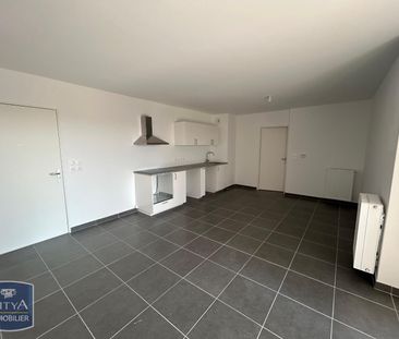 Location Appartement 3 pièces 62m² PORT DE BOUC 13110 - Photo 2