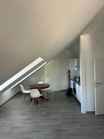 Room in shared accommodation - Photo 4