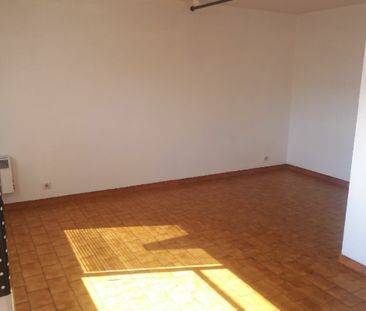 Hauteurs ANTIBES, F1 en dernier étage - Photo 6