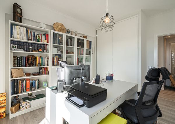 APARTAMENTO T3 MOBILADO EM CARNAXIDE