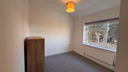 3 bedroom terraced house to rent - Photo 3