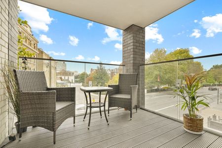 Squire House, 290 Camberwell Road, London, SE5 - Photo 2