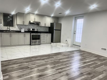 For Lease - 1368 Connaught Terrace Unit# Bsmt, Milton, Ontario - Photo 4