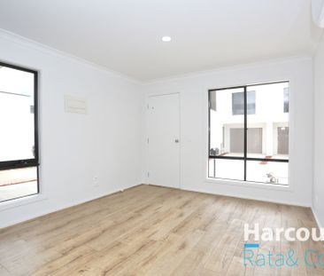Modern Living - Photo 5