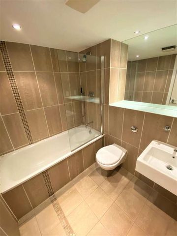 Trinity One, City Centre, Leeds, LS9 - Photo 2