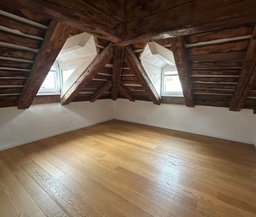 SION, magnfique 3,5 pièces aux combles - vieille ville - Photo 3