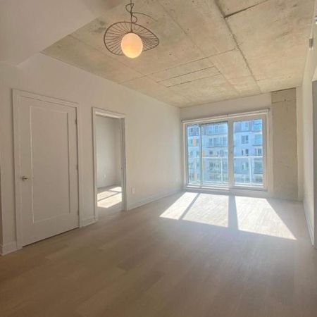 2 CH - 1 SDB - Montreal - $2,120 /mo - Photo 3