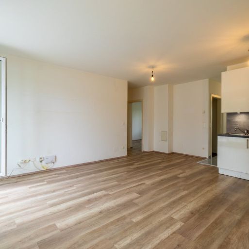 Ab sofort Verfügbar - 3 Zimmer Balkonwohnung inkl. EWE Einbauküche - Photo 1