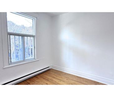 Villeray - Beau 4 1/2 Lumineux - Dispo - Photo 2