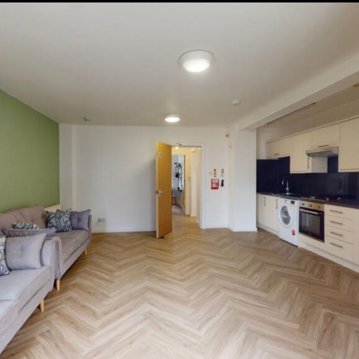 Room in a Shared Flat, Leeds, LS6 - Photo 1