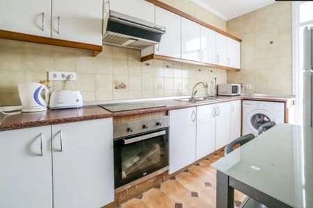 Carrer de Sueca, Valencia, Valencian Community 46006 - Photo 4