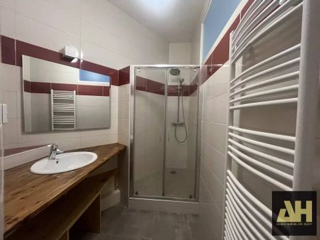 HYPER CENTRE LIBERTE - APPARTEMENT T5 DE 91,92m2 - Photo 3