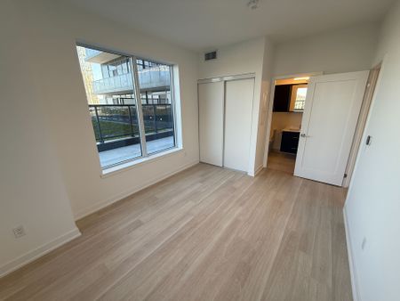 For Lease - 5105 Hurontario Street Unit# 302, Mississauga, Ontario - Photo 3