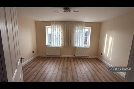 3 bedroom terraced house to rent - Photo 2