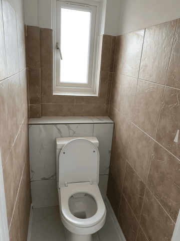 Home Gardens, Dagenham, RM10 - Photo 2