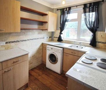Monkswood Avenue, Leeds, LS14 - Photo 4