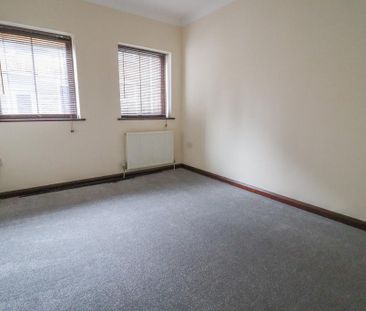 2 bedroom semi-detached house to rent - Photo 6